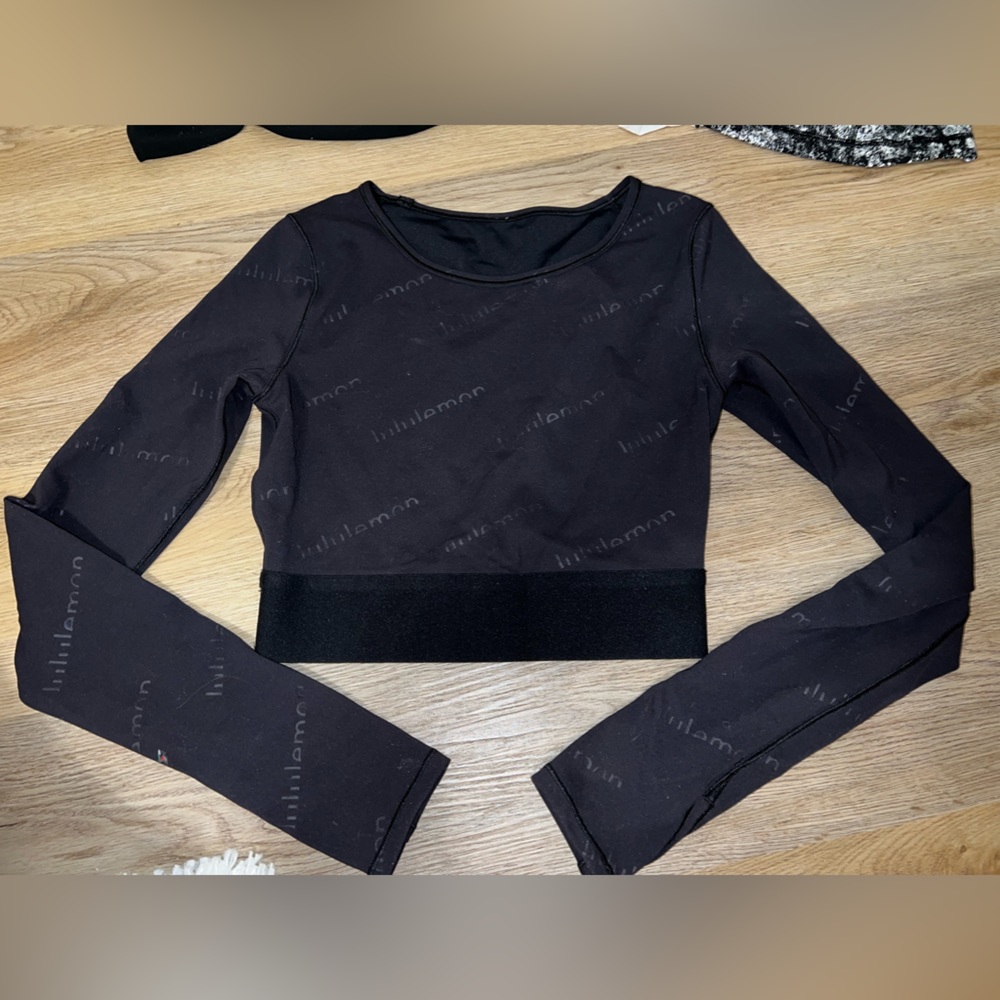 Lululemon Long Sleeve Crop Workout Top